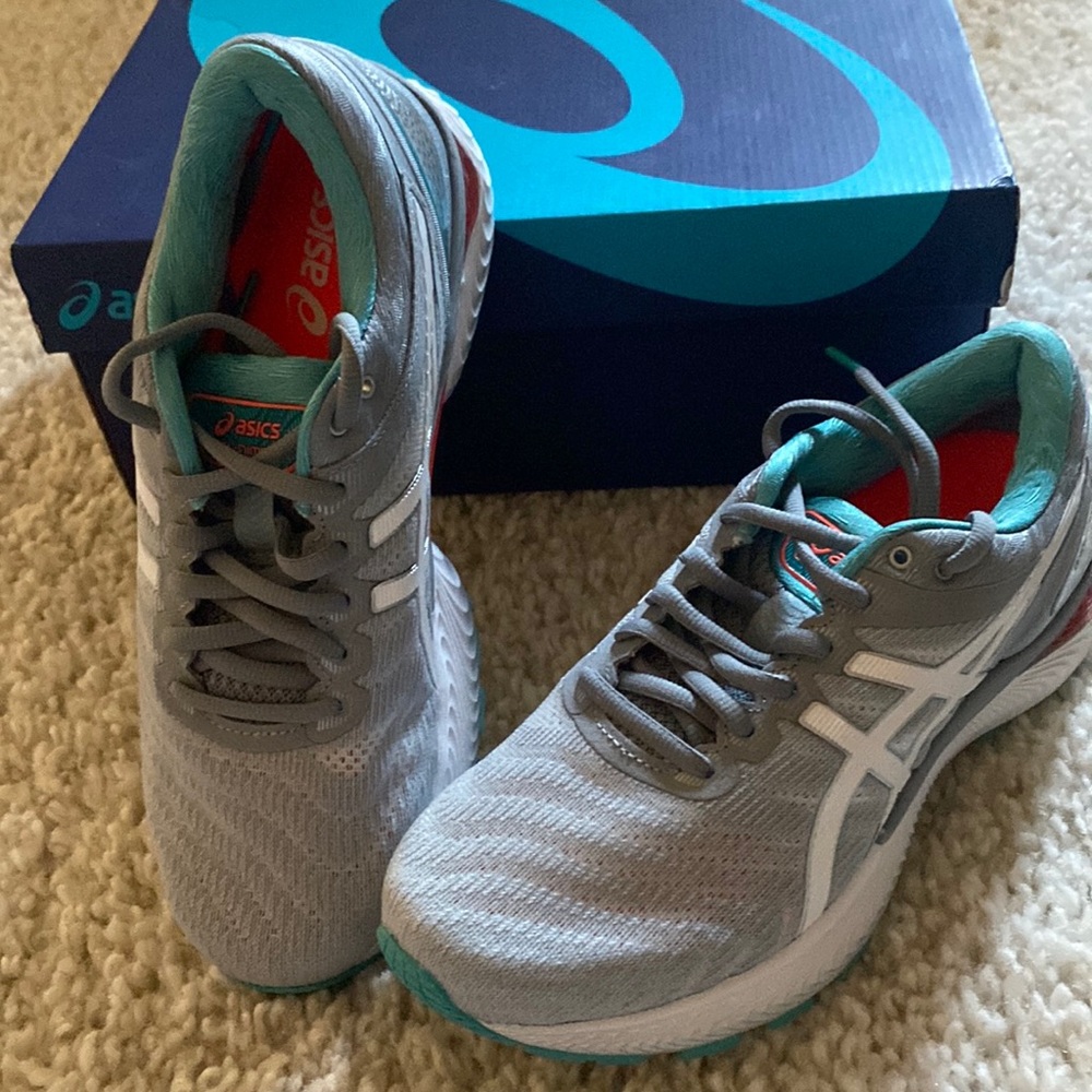Woman’s ASICS Running Shoes